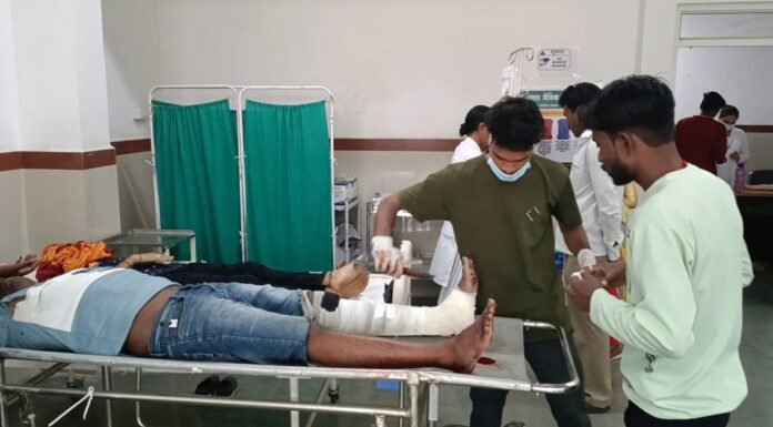 मकान का प्लास्टर करते नीचे गिरा मजदूर तो बैलगाड़ी से टकराया बाइक सवार…जाने कैसे हुए दो हादसे