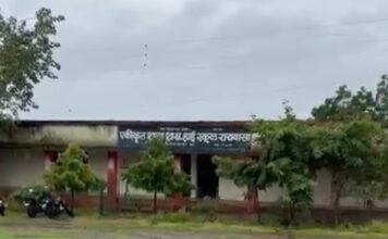 पांढुर्णा: आखिर सरकारी स्कूल में कैसे फैला करंट : दो छात्र की बची जान- क्या हैं पूरा मामला – देखे खबर…